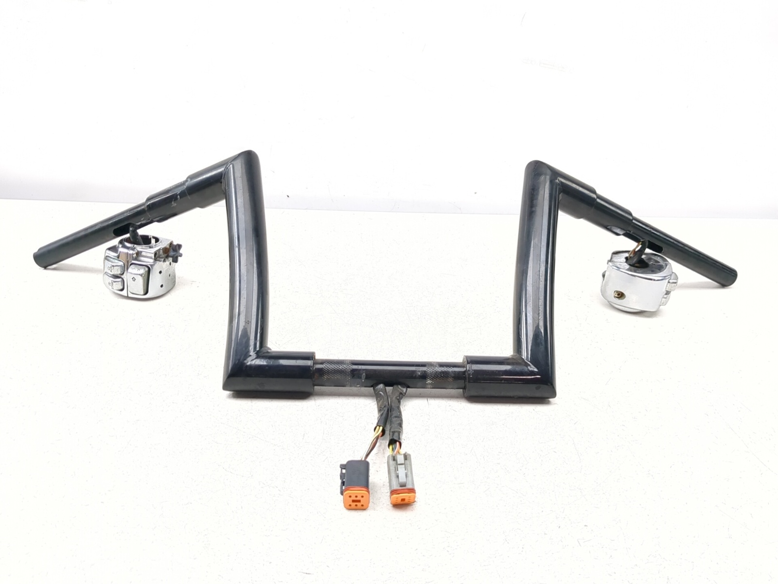 04-06 Harley Road King Custom FLHRSI Front Handlebars STRAIGHT