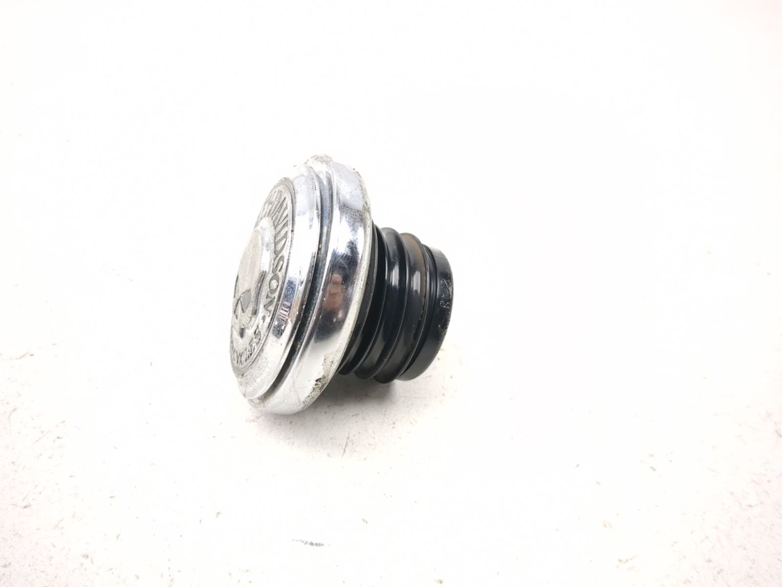 04-06 Harley Road King Custom FLHRSI Right Fuel Cap 61100125A
