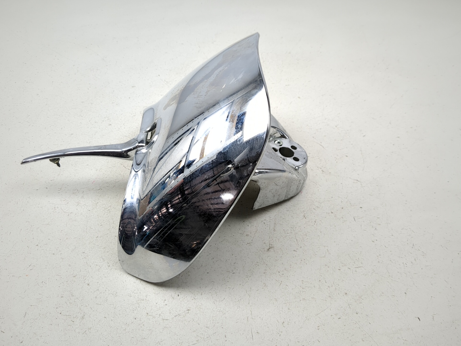04-06 Harley Road King Custom FLHRSI Front Handlebar Cover Clamp 67867-04