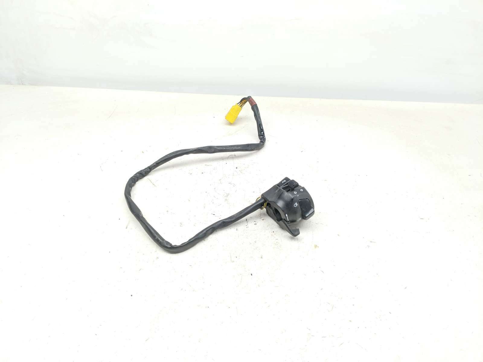 01 Suzuki TL1000 R Left Control Headlight Switch