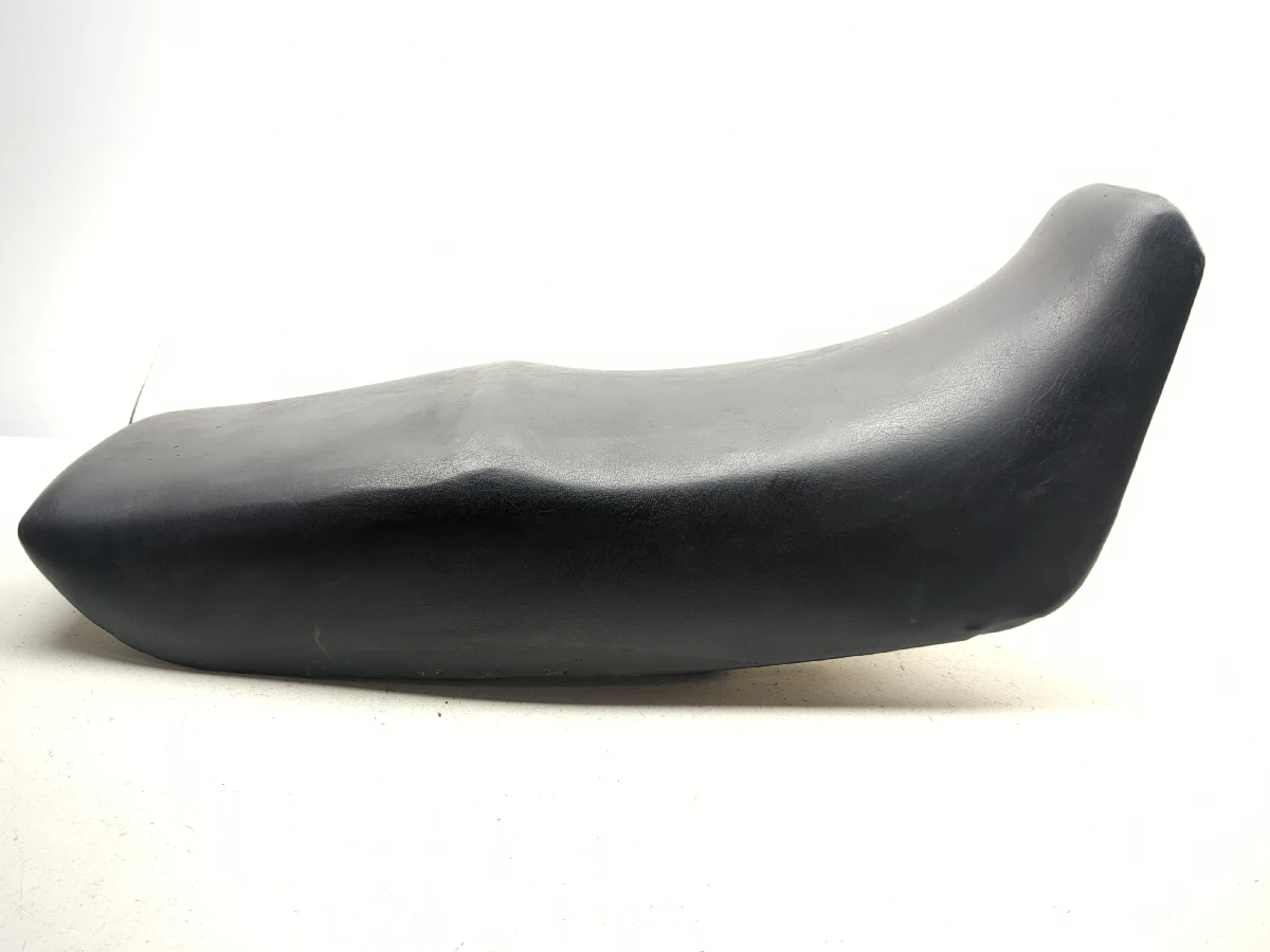 91-93 Suzuki GSX1100G GSX 1100 Full One Piece Driver Passenger Seat