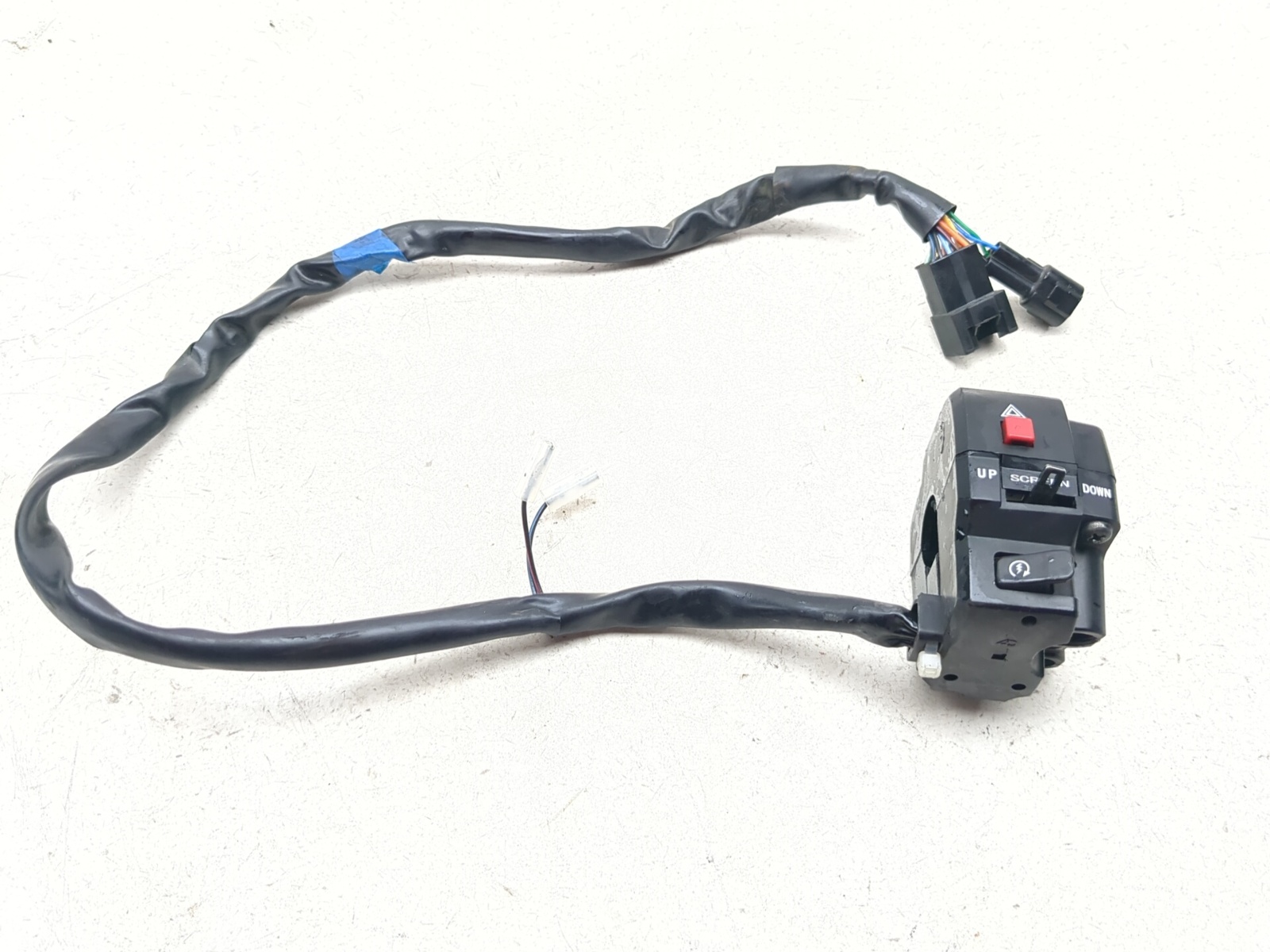 13-18 Suzuki Burgman AN650 Front Right Handlebar Switch Assembly 37200-26J00