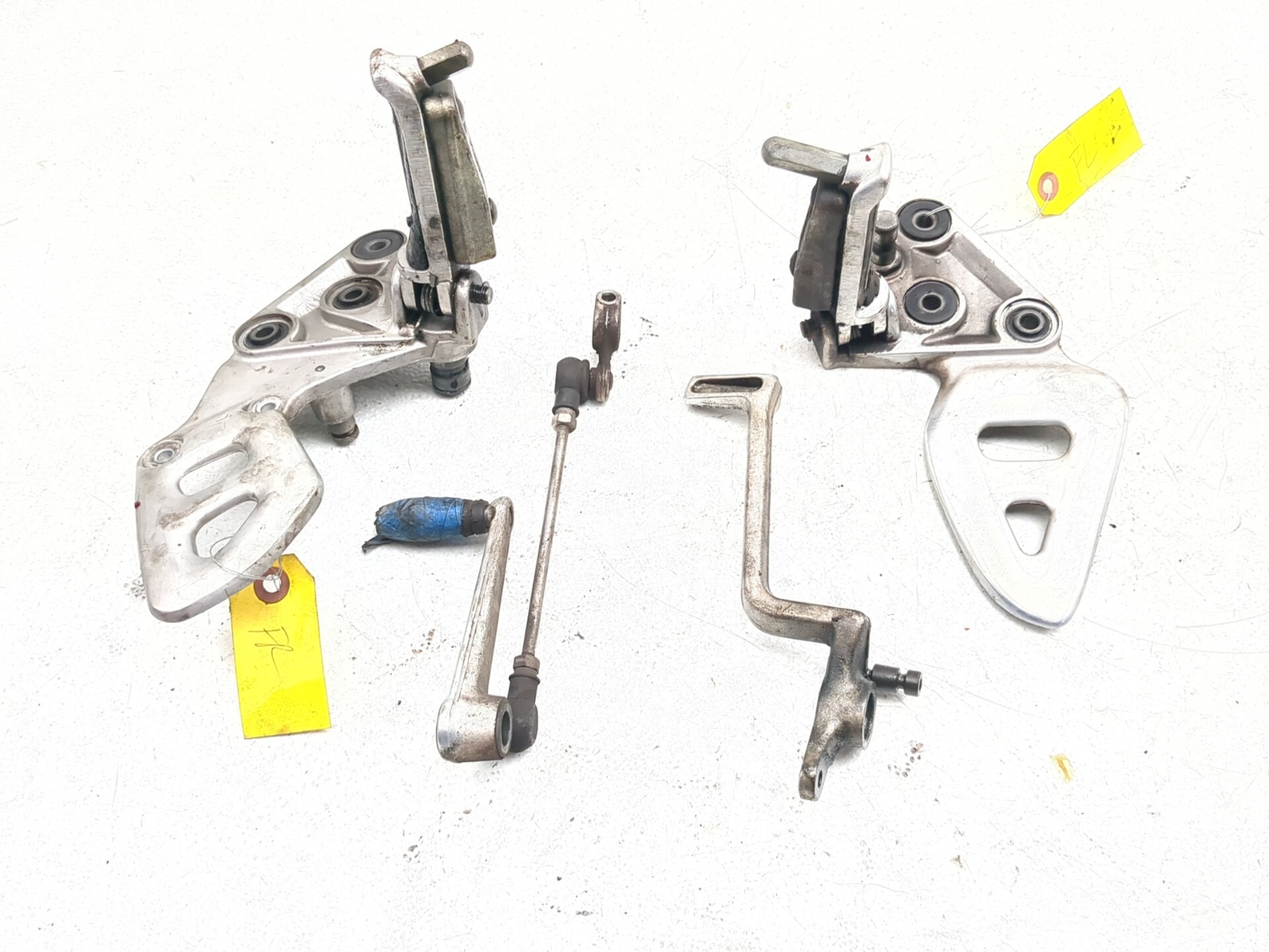 99-07 Suzuki Hayabusa GSX1300R Left Right with Shifter and Brake
