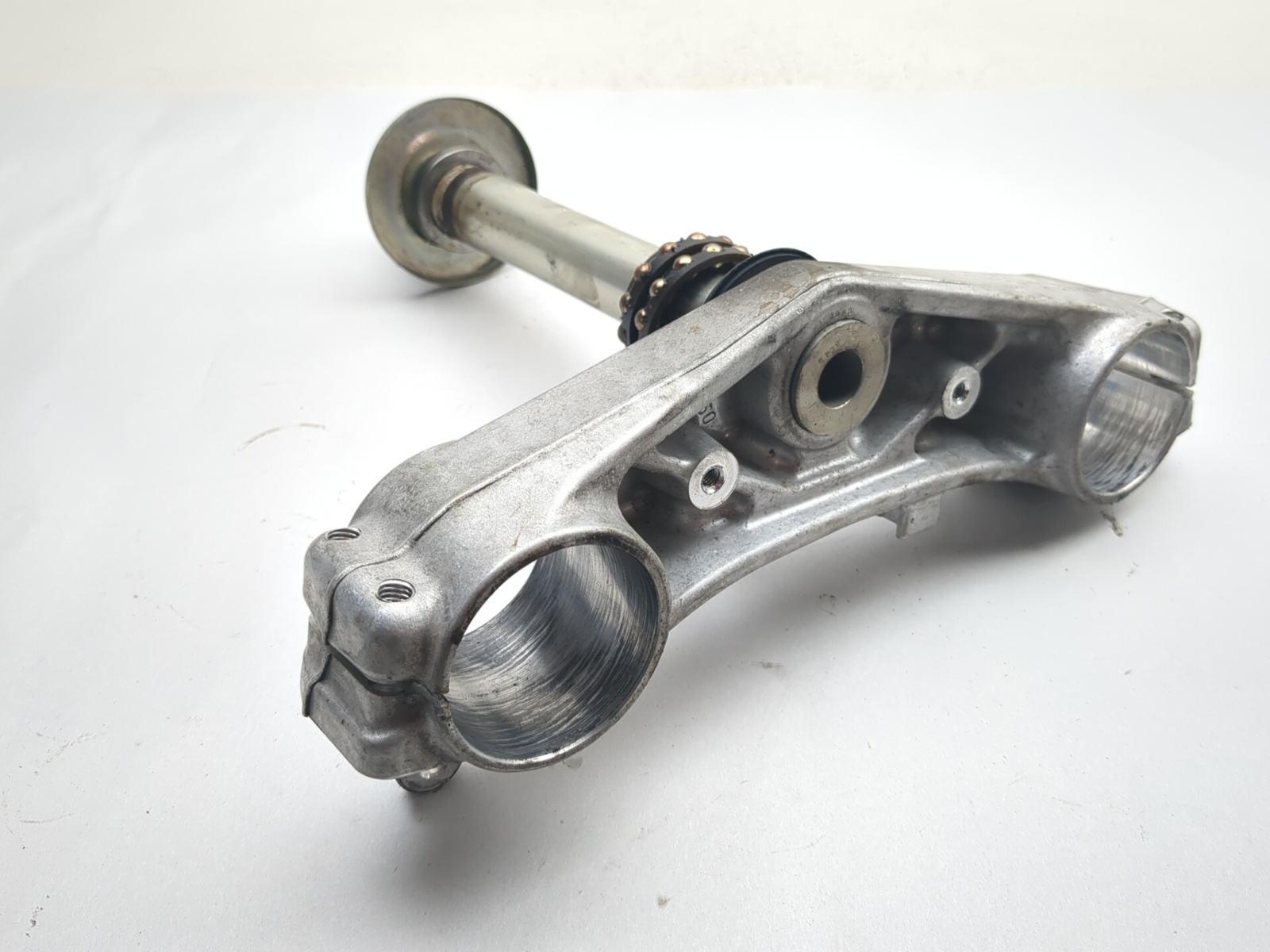 08-10 Suzuki GSXR 600 750 Front Lower Triple Tree Yoke Stem Clamp