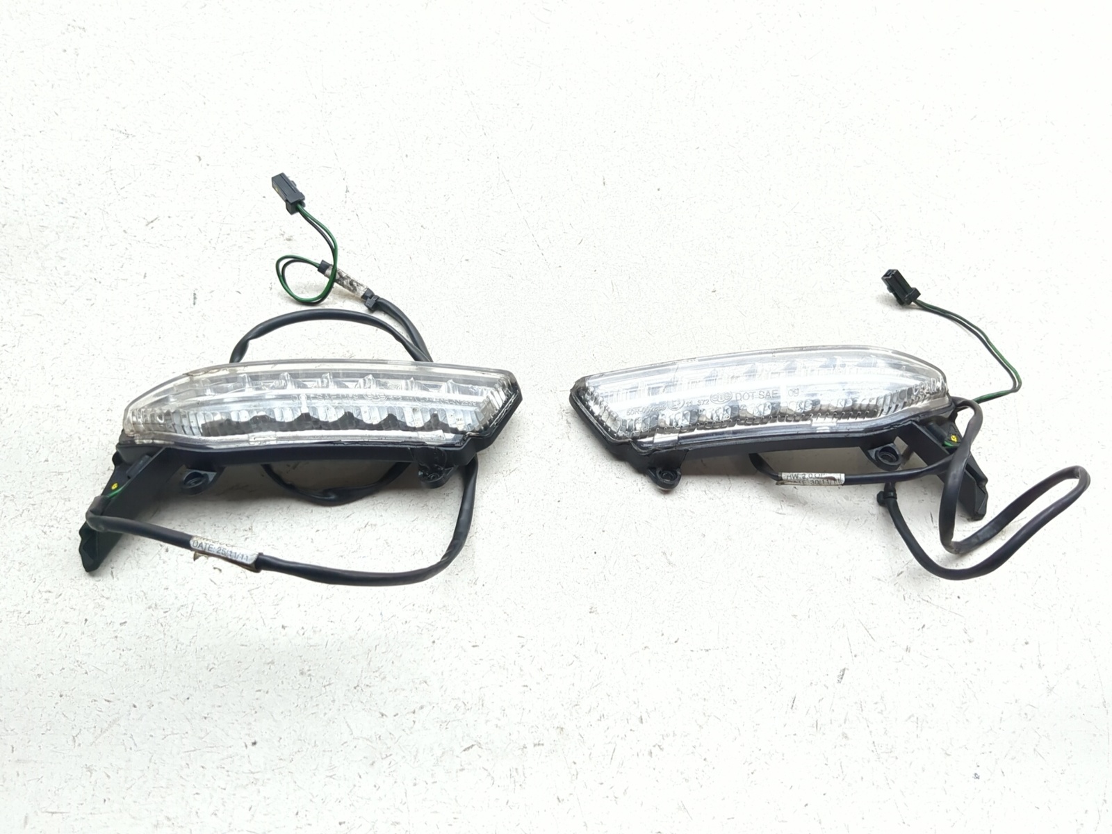 10-18 Ducati Multistrada 1200 Front Left Right Turn Signal Set 53010221A