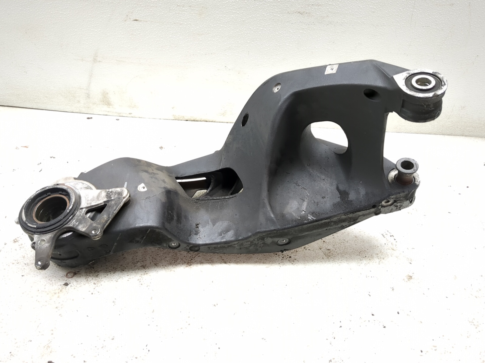 10-18 Ducati Multistrada 1200 Rear Swingarm Frame 37010902A
