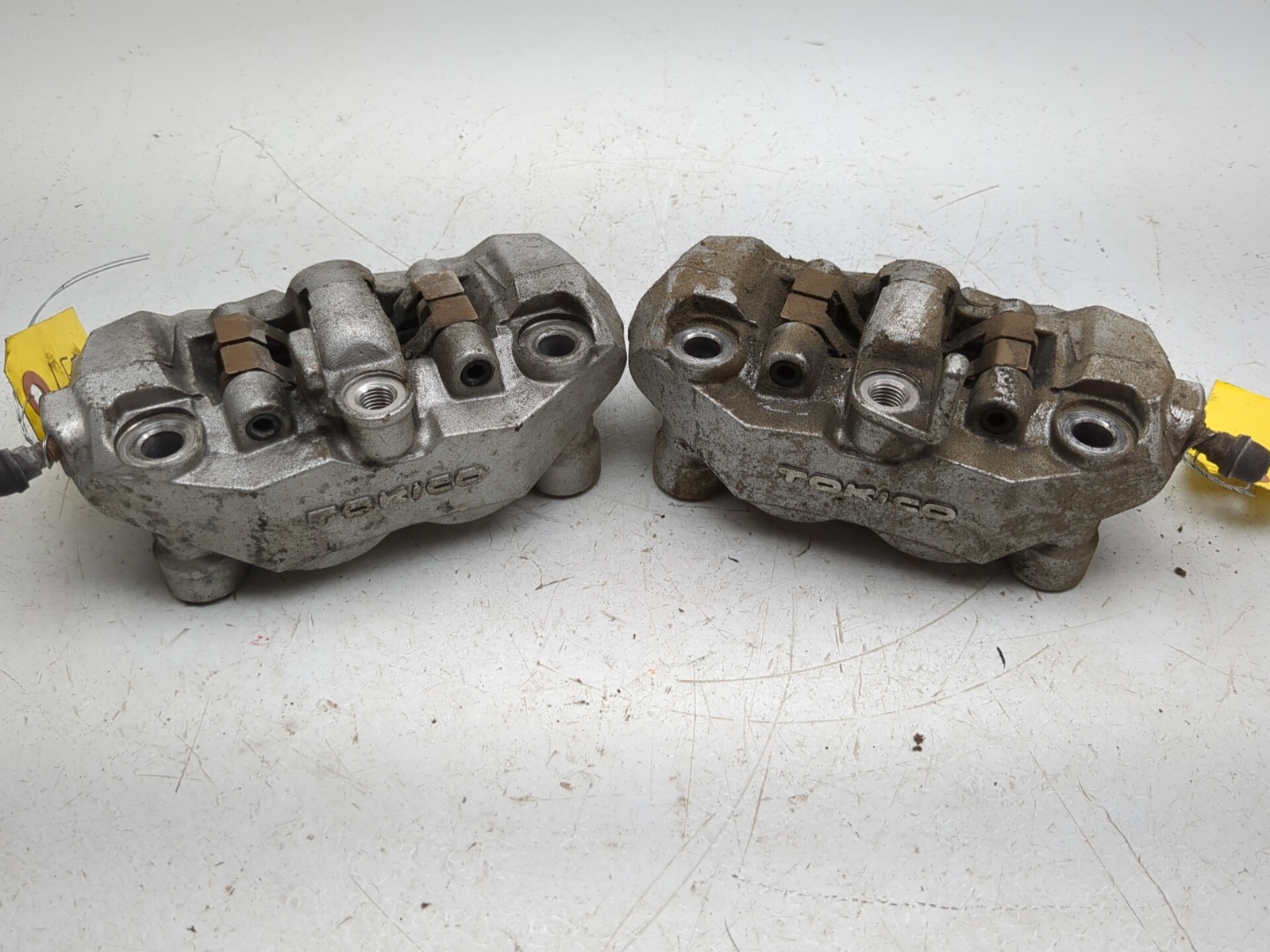 ②10800→10499 06-24 Suzuki VZR1800 M109R Boulevard Front Brake Caliper Set 59100