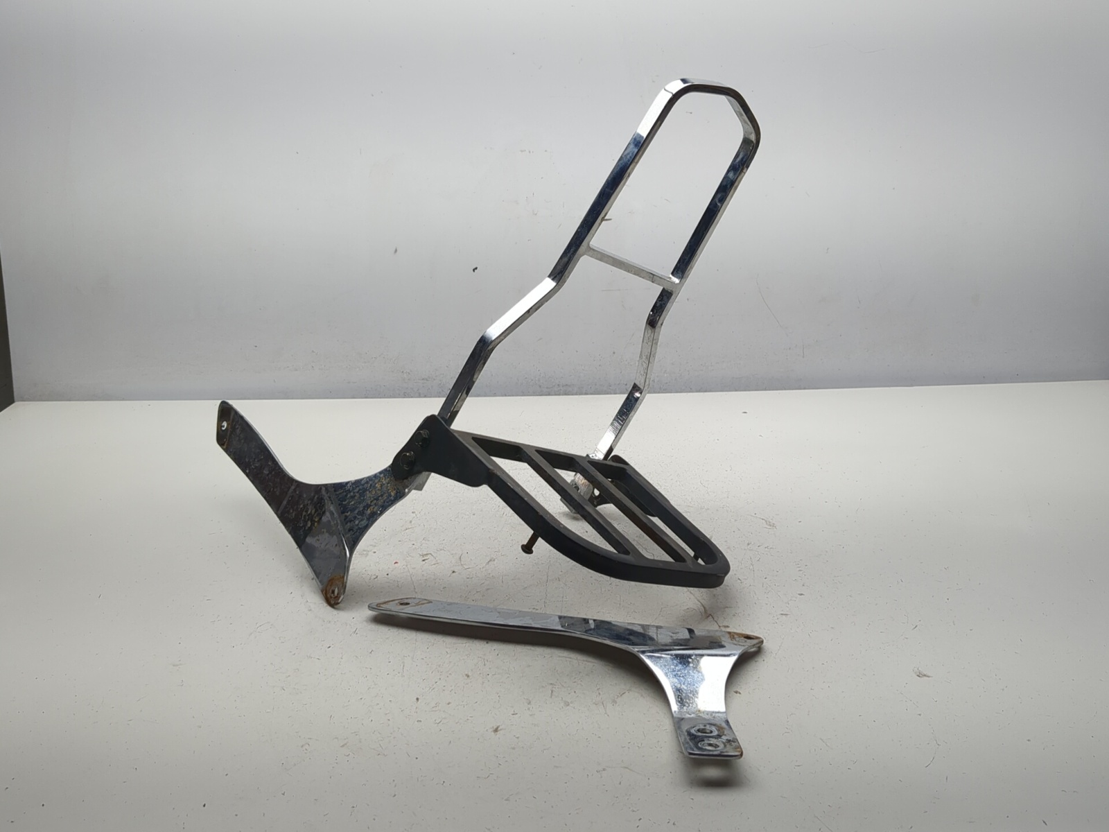 05-09 Suzuki VL1500 Boulevard C90 Rear Sissy Bar Luggage Rack