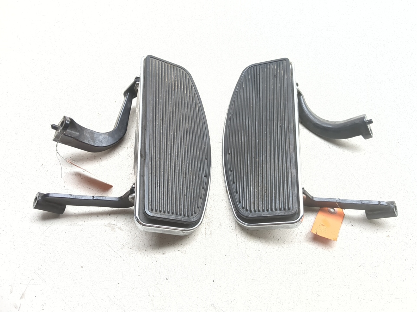 10-13 Harley FLHTK Electra Glide Ultra Front Driver Floorboard Set