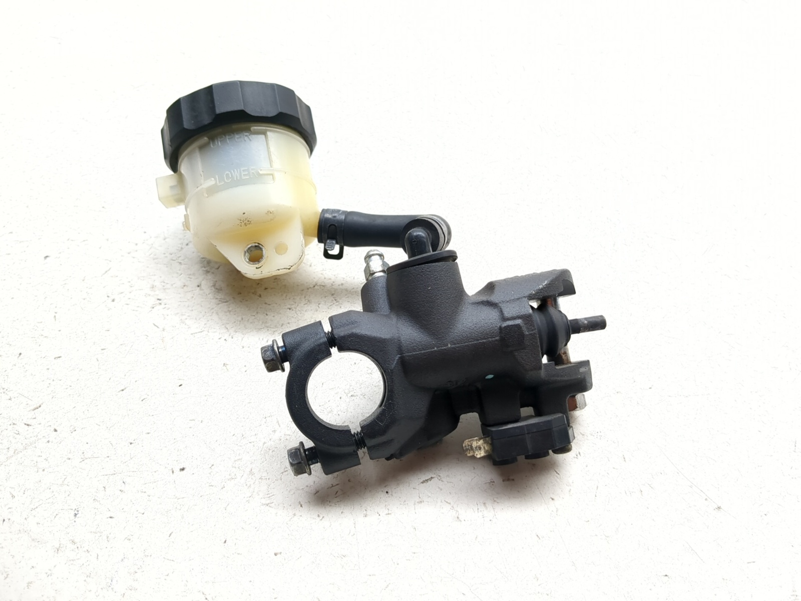 08-10 Suzuki GSXR 600 750 Front Right Brake Master Cylinder 59600