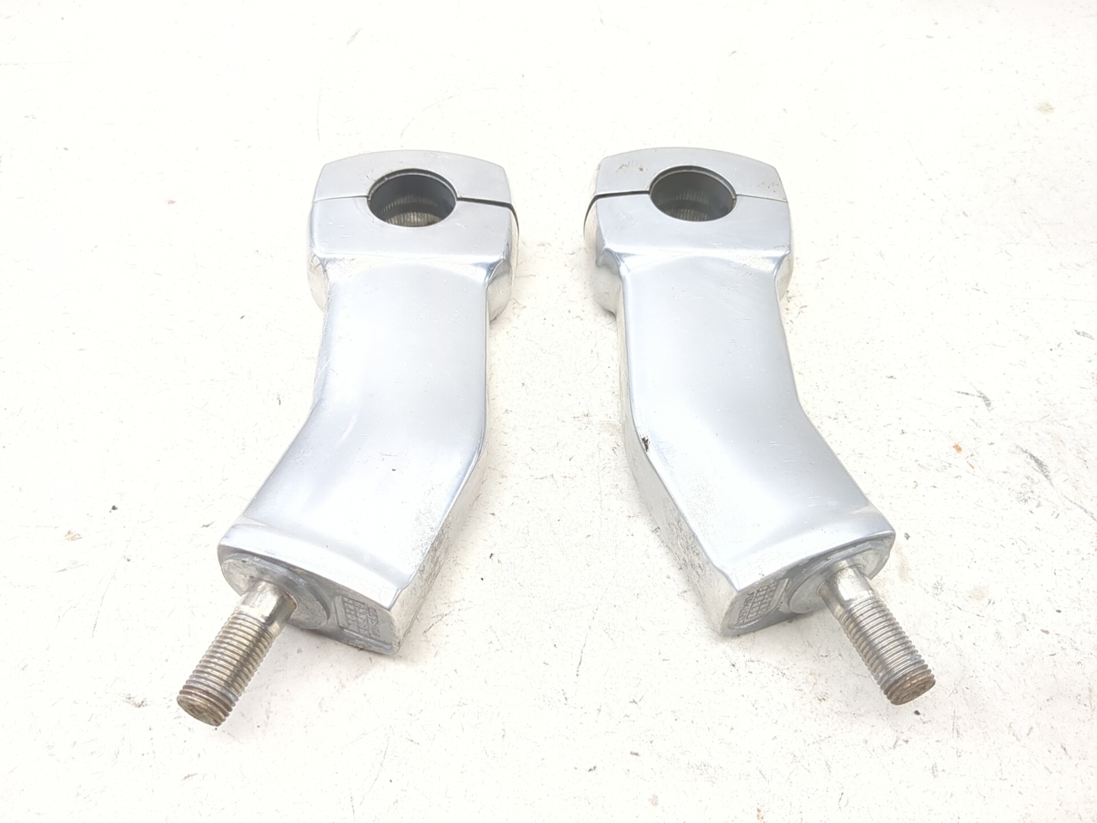 クラブ 05-08 Honda VTX1800 F1 Front Left Right Handlebar Riser Set 53130