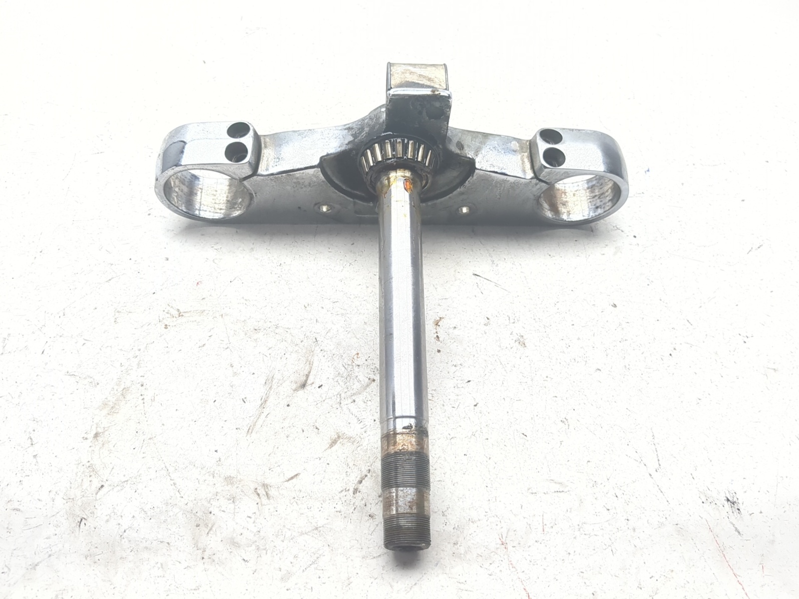 02-04 Honda VTX1800 C Front Lower Triple Tree Yoke Stem Clamp