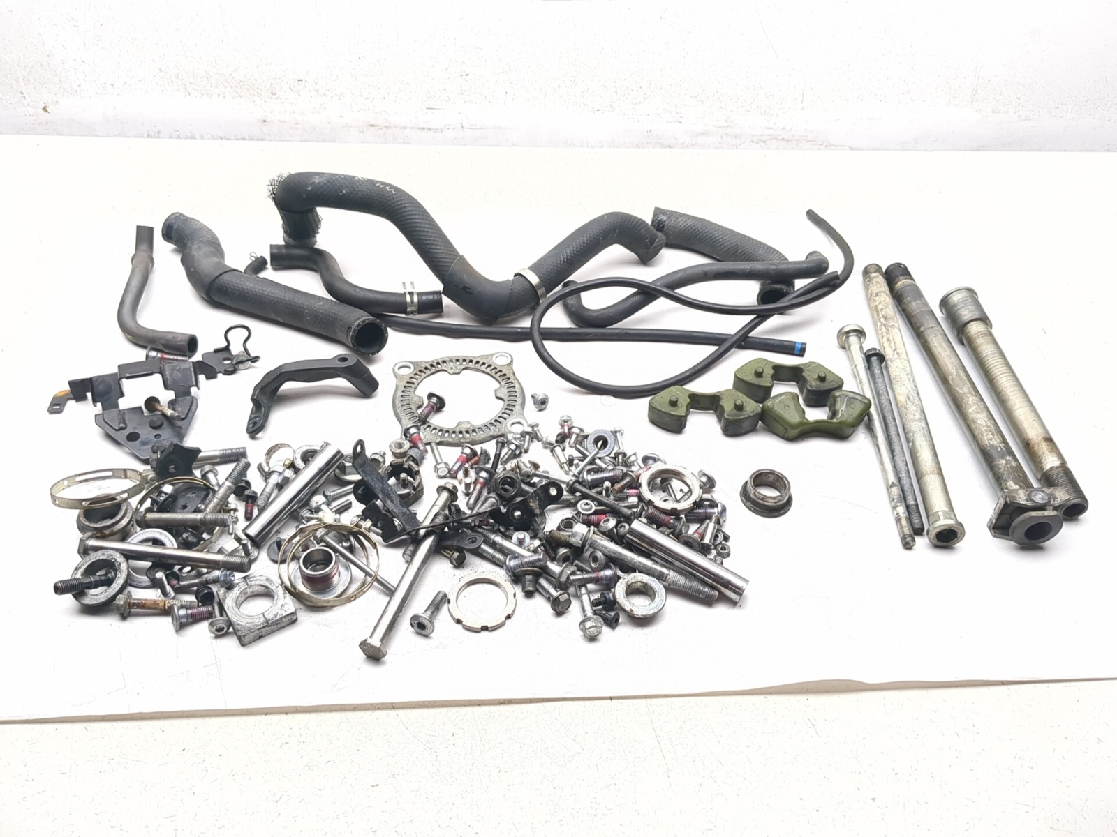 19-23 Kawasaki Ninja ZX6R ZX636K Bolt Nut Screw Hose Axle Cush