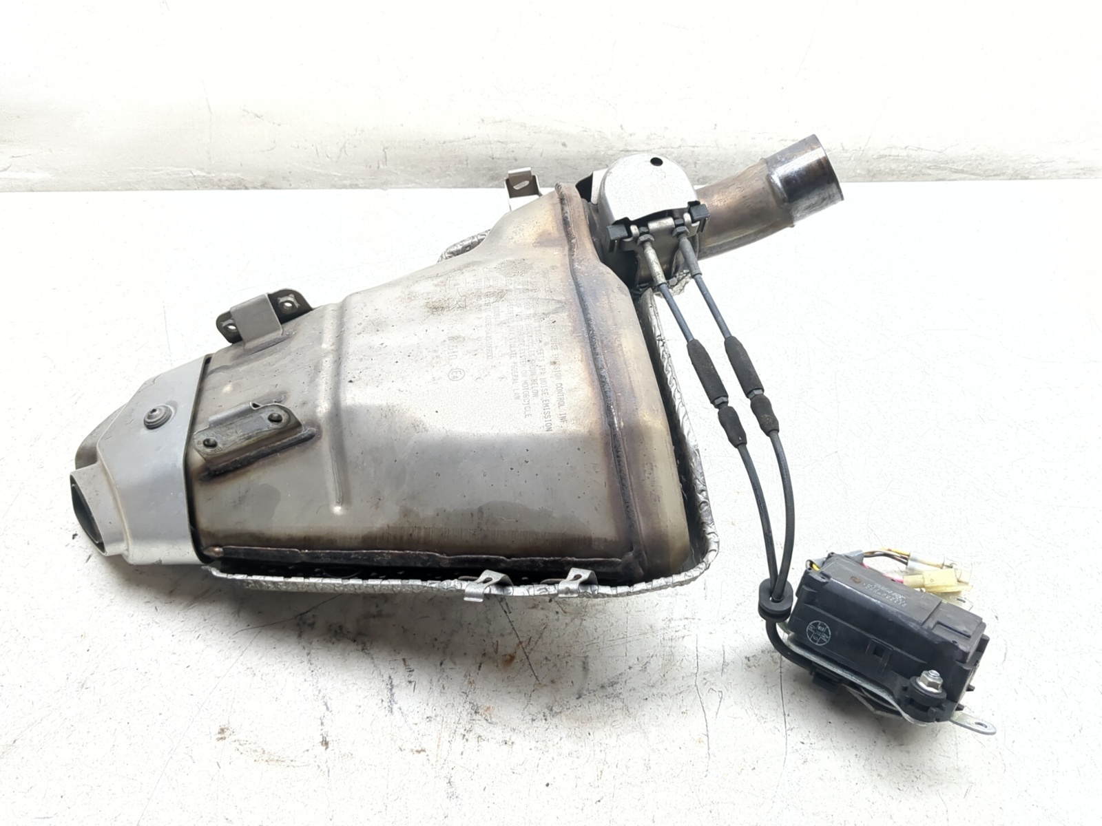 07-08 Kawasaki Ninja ZX600 ZX6R Rear Exhaust Muffler Servo Motor