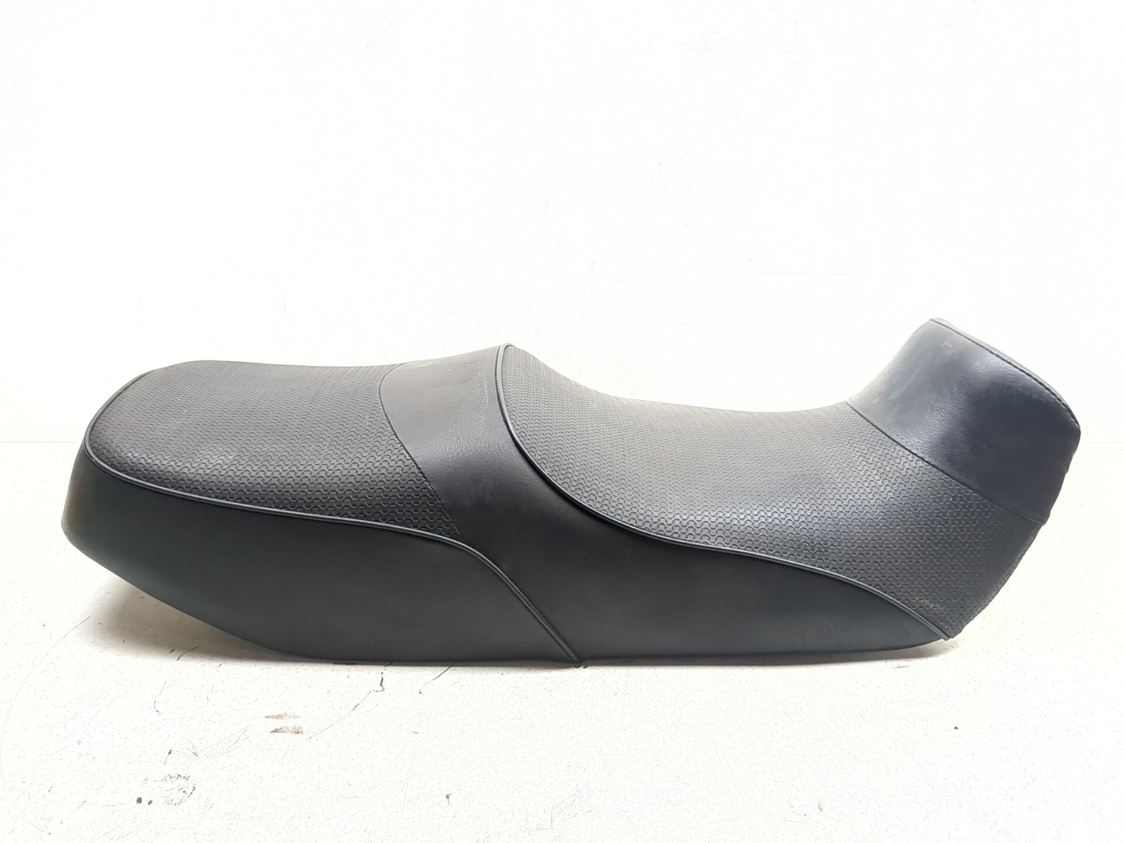 86-06 Kawasaki Concours ZG1000 Seat Bench Saddle 53001-1779-MA