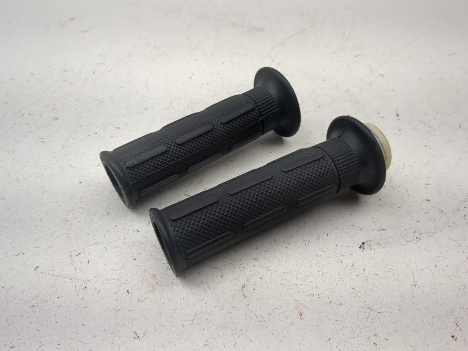 95-97 Kawasaki Ninja ZX6R ZX600 Front Left Right Handlebar Grip