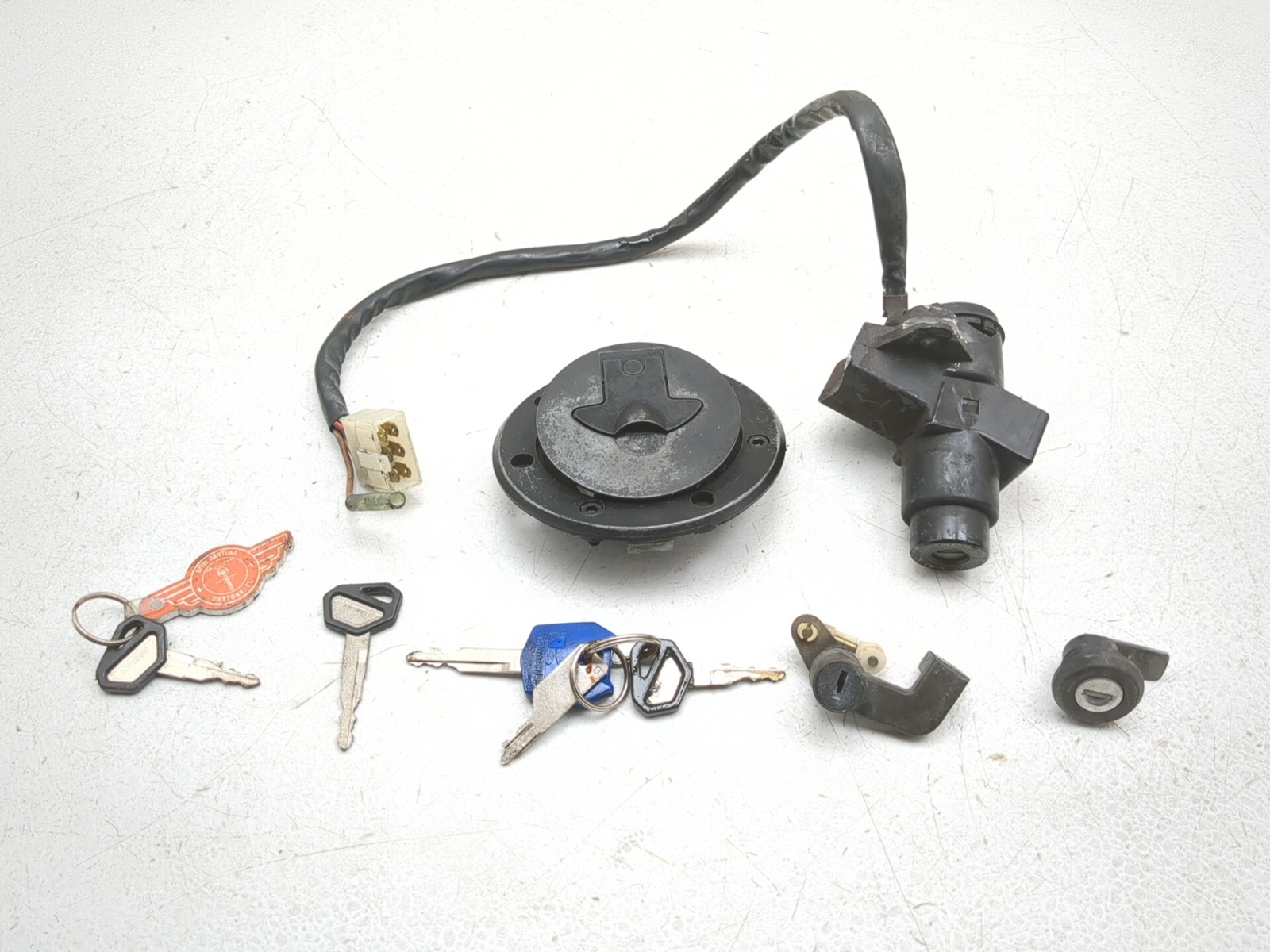 S 86-06 Kawasaki Concours ZG1000 Ignition Fuel Cap Lock Set With Key