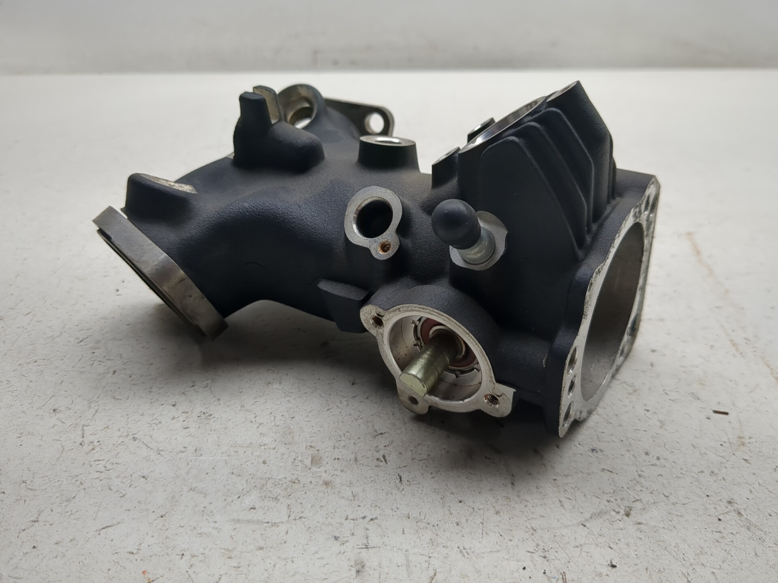 06-13 Harley HD CVO Ultra Classic Electra Glide FLHTCUSE Throttle