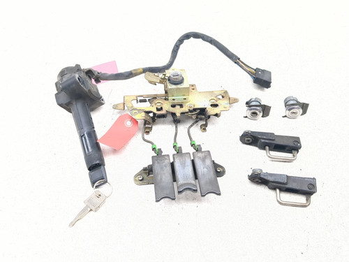tv111873-88-00-honda-gl1500-