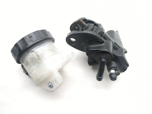 07-08 Kawasaki Ninja ZX600 ZX6R Front Right Master Cylinder with