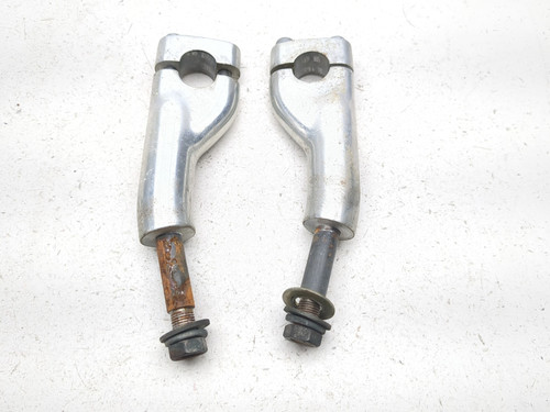 81-97 Yamaha Virago XV750 Left & Right Handlebar Riser 3AL-23442