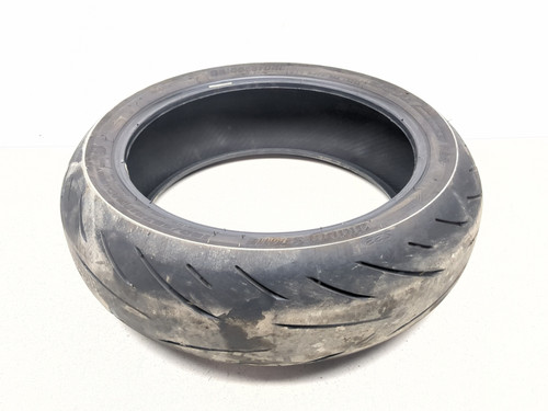 Rear Tire Bridgestone Battlax Hypersport S22 190/55-17 - Sun Coast