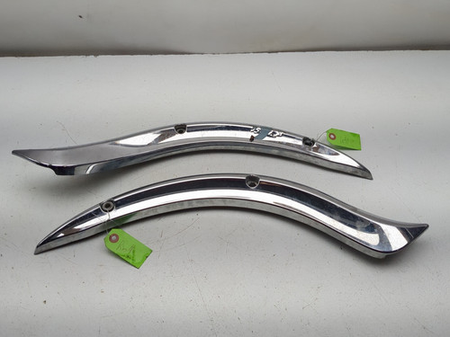 06-25 Kawasaki Vulcan 900 VN900D Rear Left & Right Fender Strut