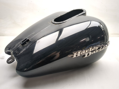 06 Harley-Davidson Street Glide FLHXI Gas Fuel Tank l 61351-06