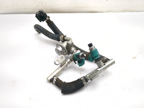 09-17 Yamaha Bolt XVS 950 CU Fuel Rail Injectors Assembly 5S7