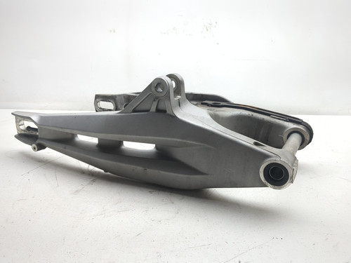 08-16 Aprilia Dorsoduro SMV 750 Rear Suspension Swingarm 856232
