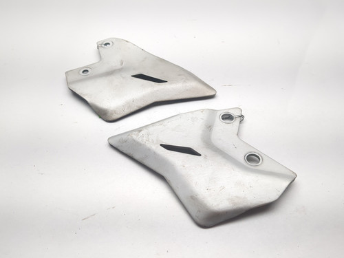 17-25 Kawasaki Z650 ER650N Left Right Heel Guard Set 55020-1956