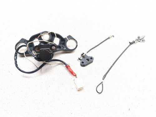 18-26 Kawasaki Ninja 400 EX400 Upper Triple Tree Ignition Latch no