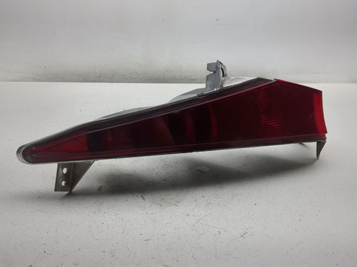 08-16 Victory Vision Tour Rear Left Taillight Lamp 5856280 - Sun