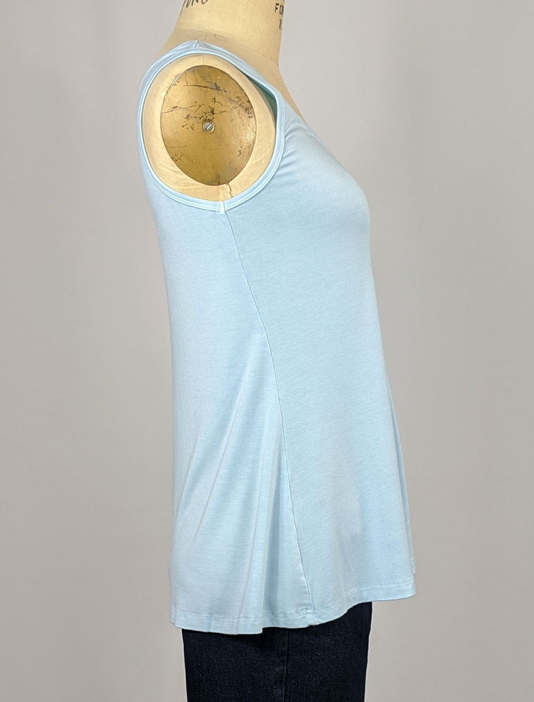 Front Seam Tank - Lines of Designs