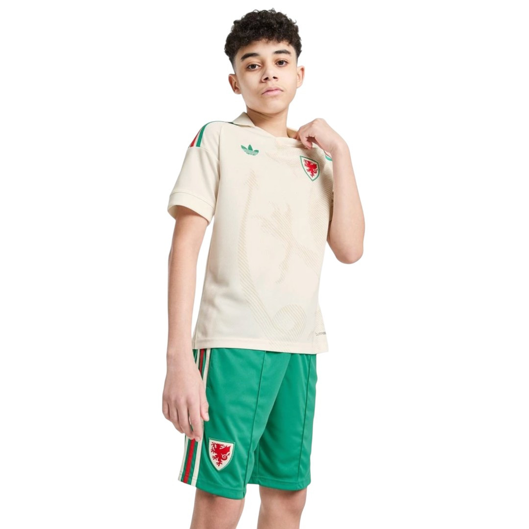 Wales 2026 Kid's Away Mini-Kit