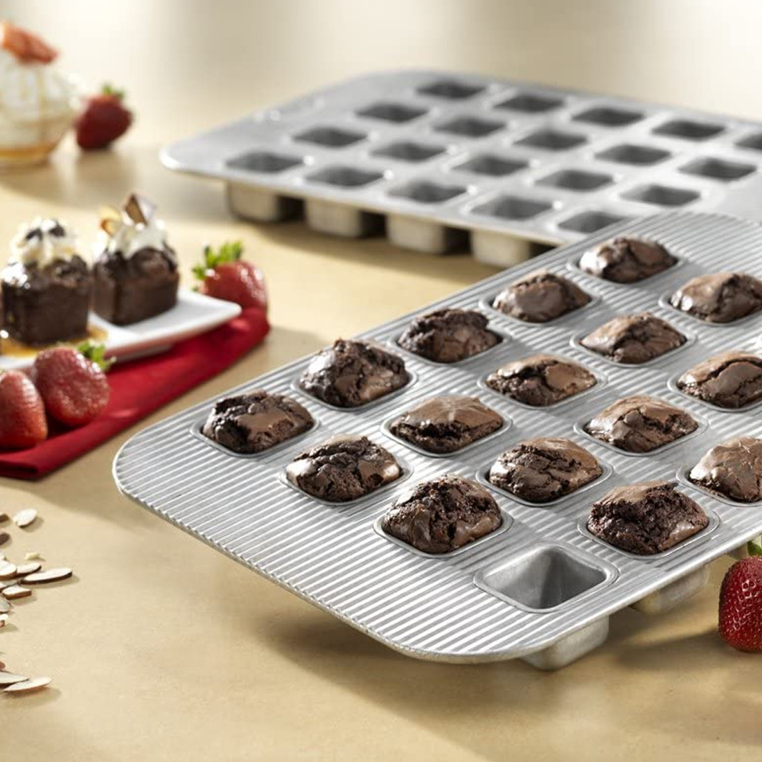 USA Pan Brownie Bite Pan, 20 Well