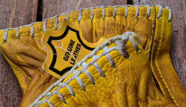 leather gloves "lucky"