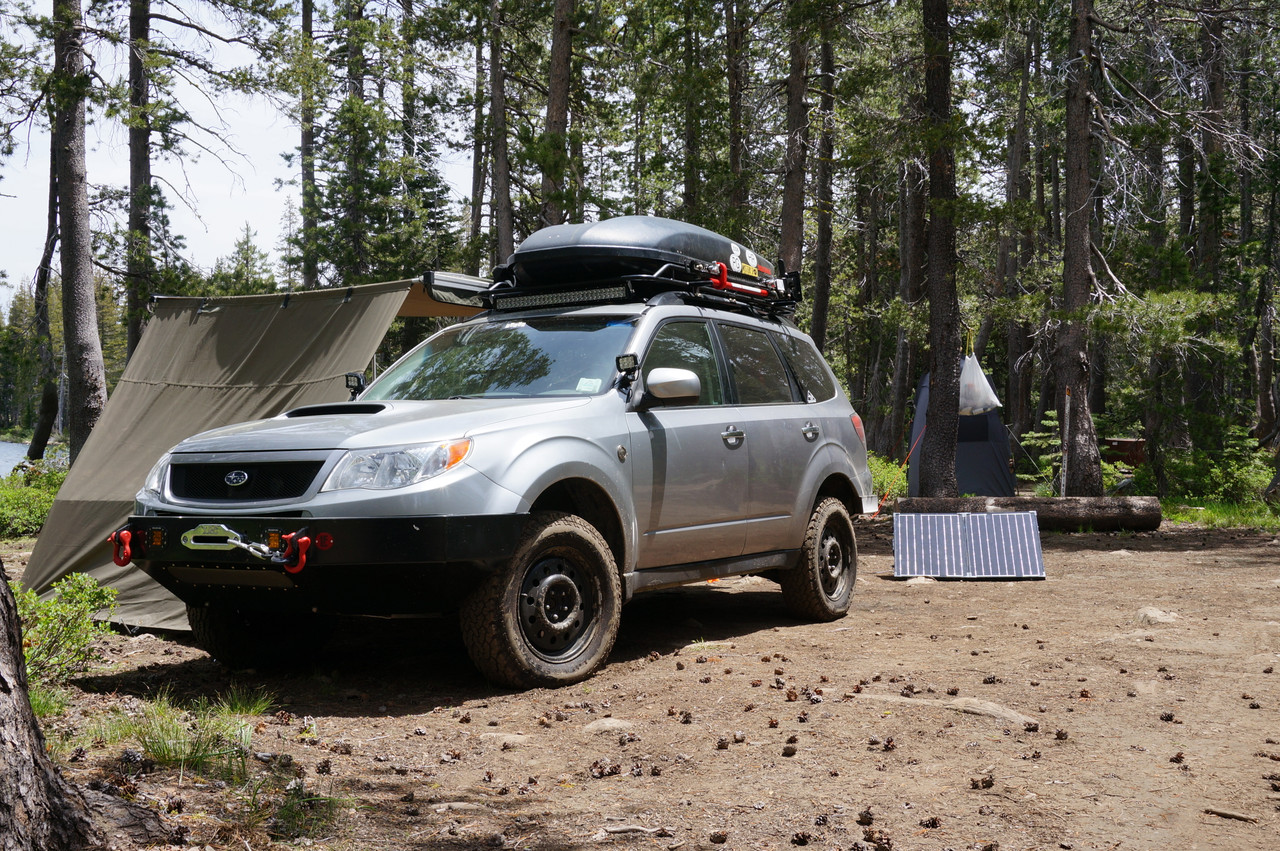 Portable Solar Panels versus Roof Mounted Solar Panels