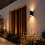Arvane Outdoor Wandleuchte