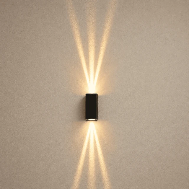 Schwarze Virello Beam Außenwandleuchte mit dekorativen Lichtstrahlen