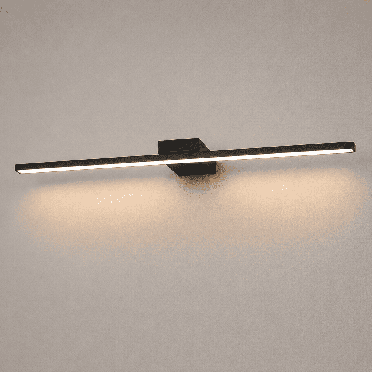 Miravo Line Spiegelleuchte in Schwarz an der Wand