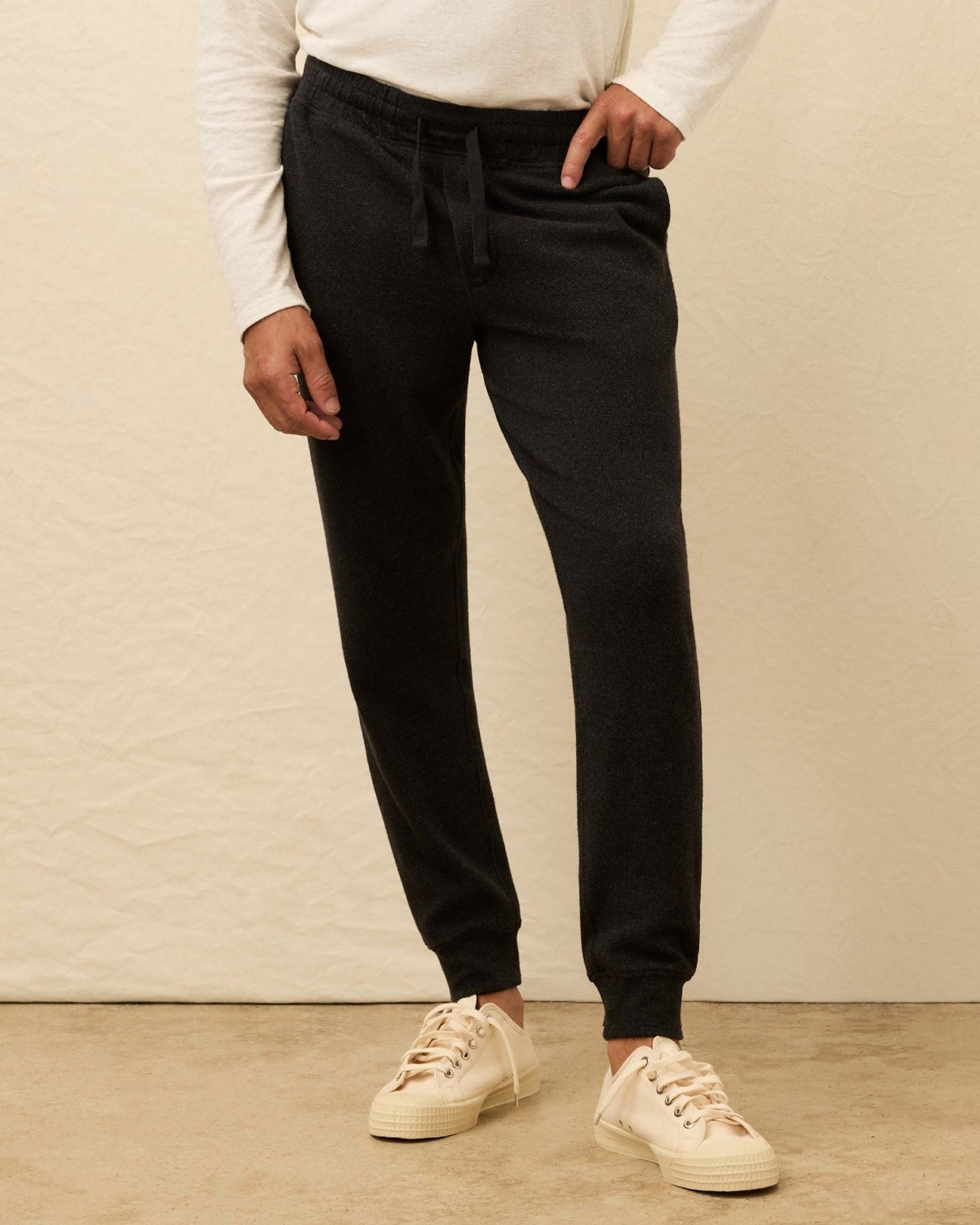 Legend Sweatpant in Heather Black Twill 