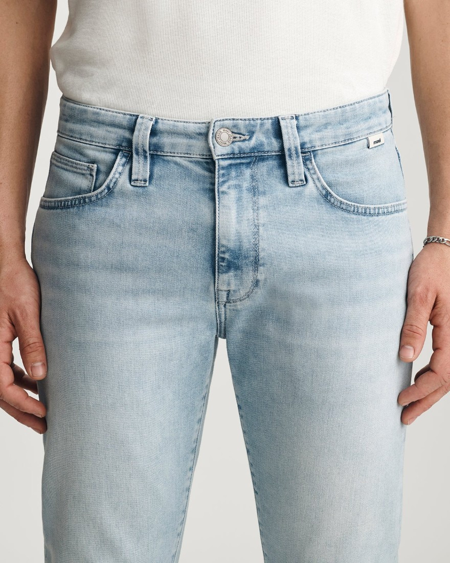 Marcus Straight Leg Jean in Lt. Air-Lite