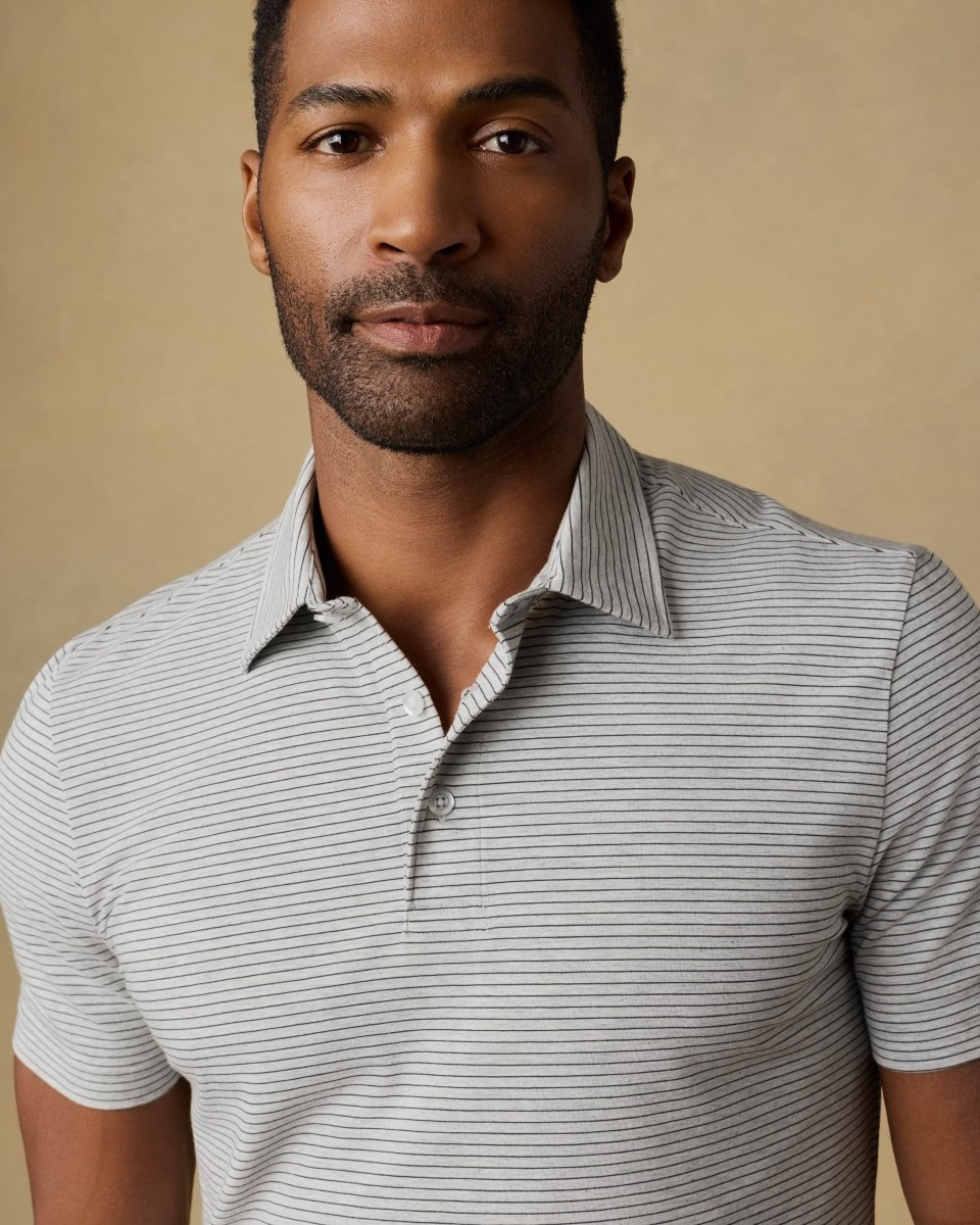 Movement Polo in Dark Cloud Stripe