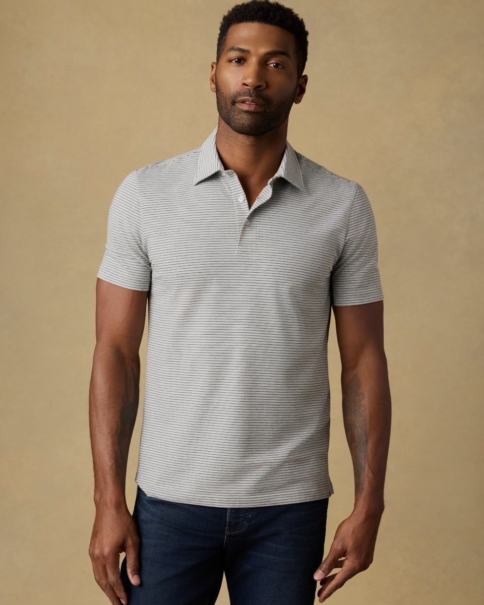 Movement Polo in Dark Cloud Stripe