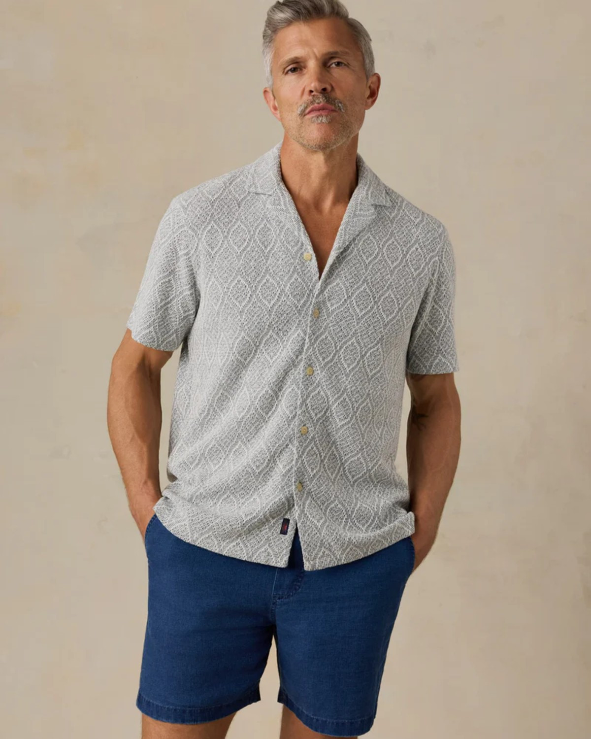 Oasis Camp Shirt in Blue Island Medallion