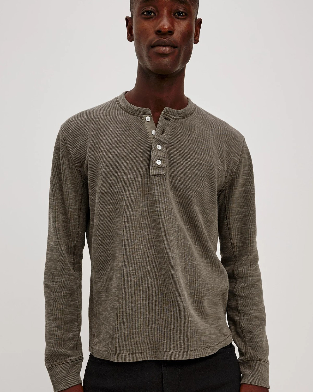 Soto Henley in Crossroad