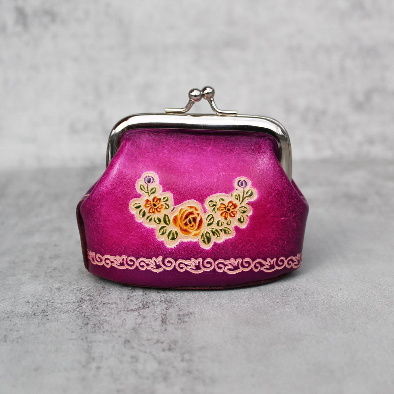 Maydear Embroidery Coin Purse Kits for Beginners, Handmade DIY Embroidered  Clutch with All Supplies, Bamboo Embroidery Hoops, Tools, English  Instruction : Amazon.in: Fashion