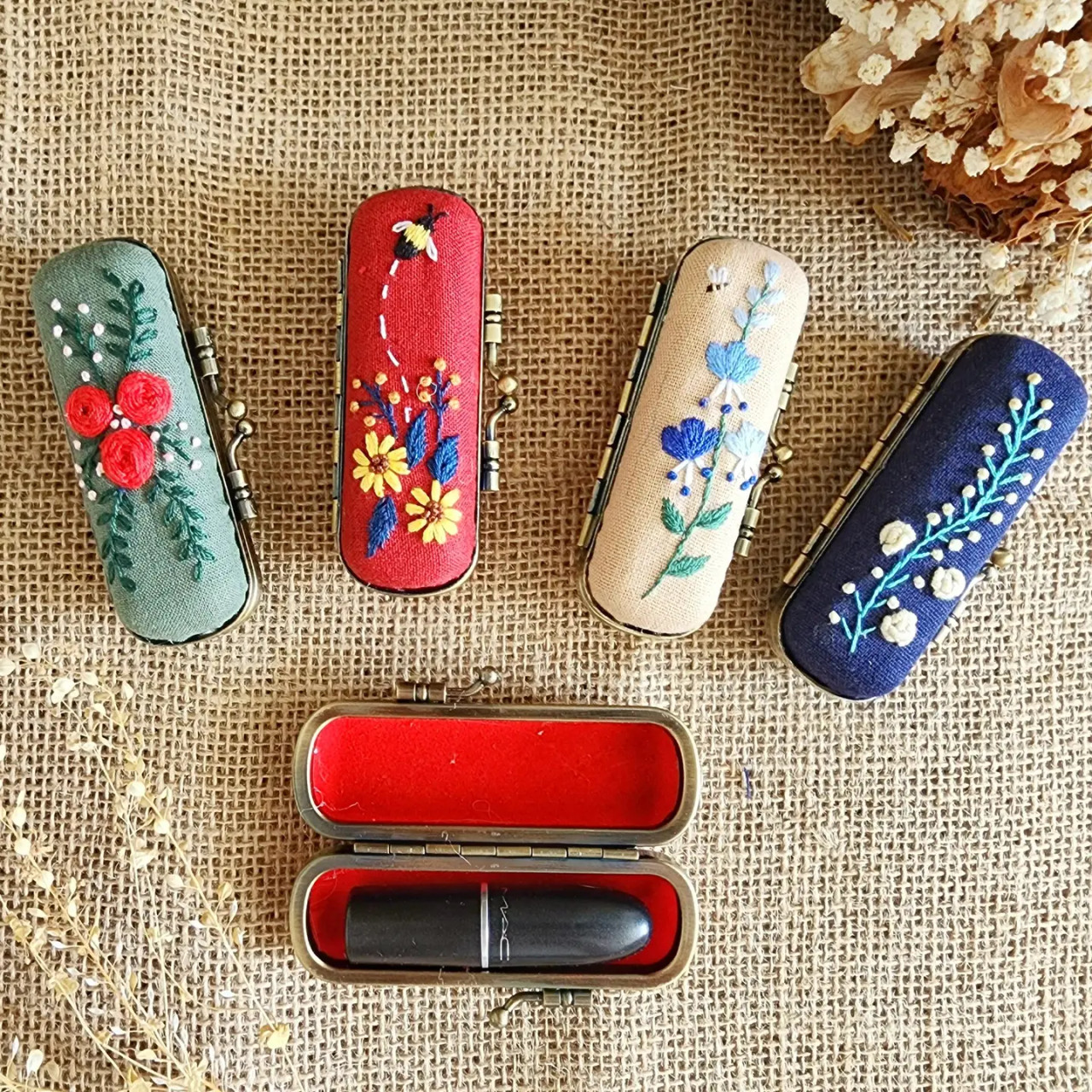 希少Antique　dunhill　パフケース　コンパクトミラー　口紅ケース Quince Fables Embroidered Lipstick Case