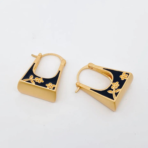 Mio Queena Black Enamel Carved Flower Bag Earrings